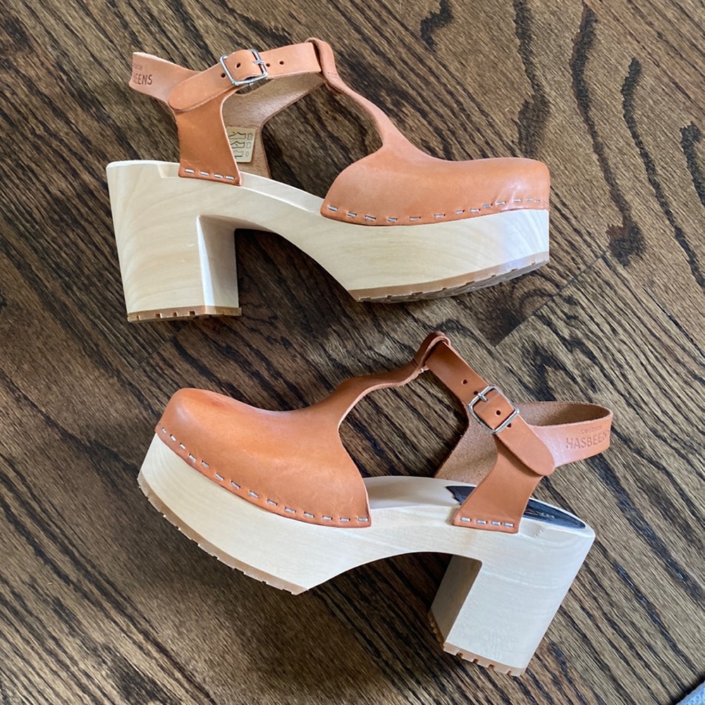 Swedish Hasbeens Leather T-strap Platform Heel Clog, size 37 (size US 7)